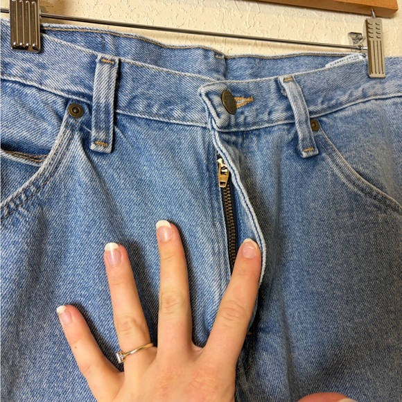 Vintage Wrangler Light Wash Straight Leg Baggy Dad Streetwear 90s Classic Jean - Picture 5 of 9